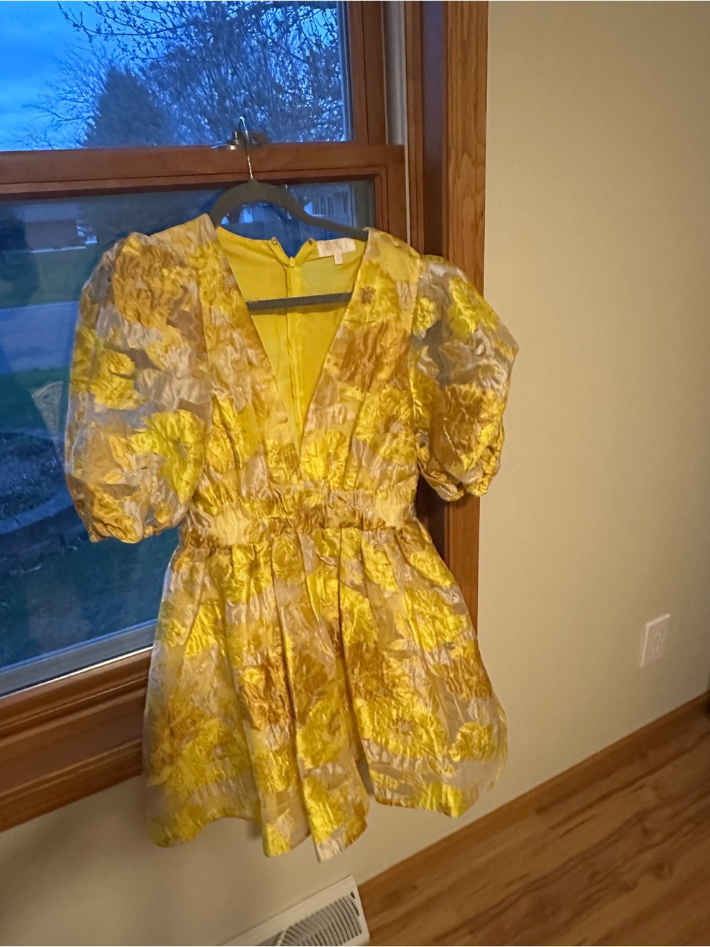 Yellow Floral Puff-Sleeve Mini Dress with V-Neck - Picture 6 of 6